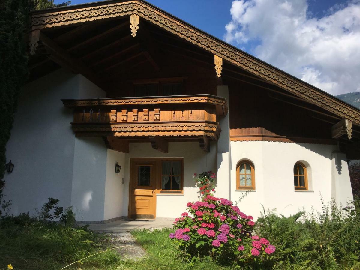 Ferienwohnung Bacher Oberkumbichl 900 Майерхофен Екстериор снимка